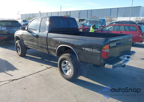 1999 Toyota Tacoma Prerunner z USA, uszkodzony, nr VIN 4TASM92N8XZ521611